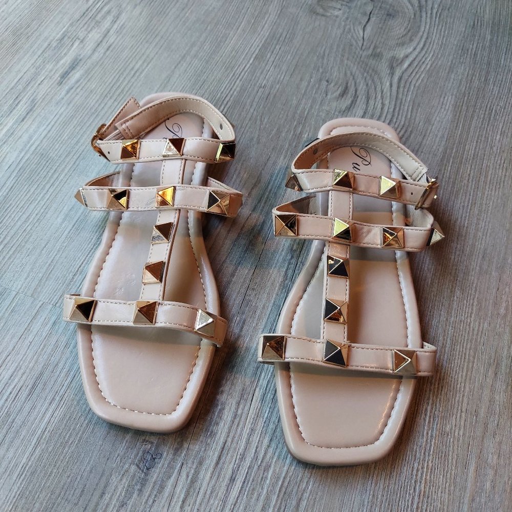 Putu Size 8.5 Studded Tan Khaki Sandals